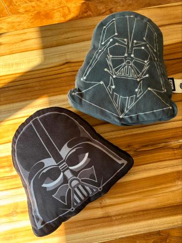 Star Wars Darthvader kussens 2 stuks zwart&grijs beschikbaar voor biedingen