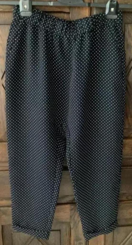 Zwarte damesbroek, broek met witte stippen; M; ZARA, Kleding | Dames, Broeken en Pantalons, Zo goed als nieuw, Maat 38/40 (M)