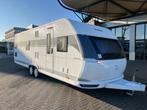 Hobby Prestige 720 kwfu 2025 DOUCHE + MEGA RUIM!!, Caravans en Kamperen, Caravans, Standaardzit, Schokbreker, Hobby, 7 tot 8 meter