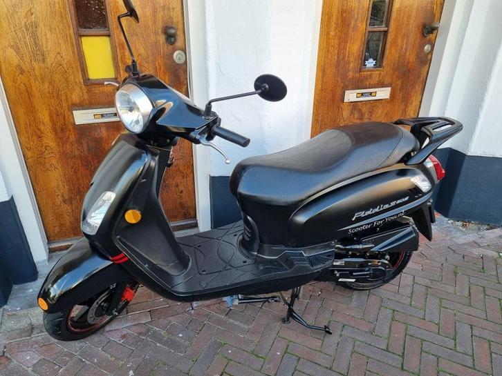 Sym Fiddle2 matblack/black 1399 bromscooter Scooterforyou, Fietsen en Brommers, Scooters | Overige merken, Nieuw, Maximaal 45 km/u