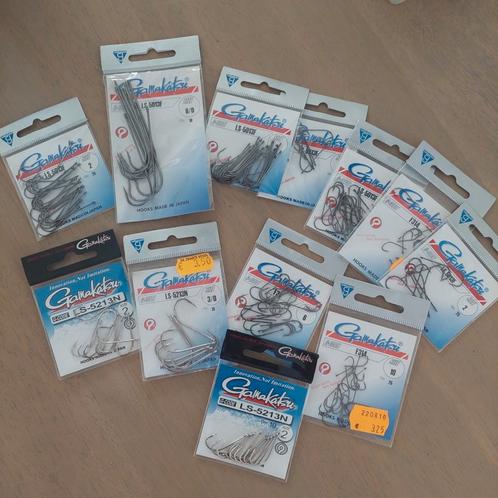 Partijtje Gamakatsu haken en pakje swivels met interlock., Watersport en Boten, Hengelsport | Algemeen, Zo goed als nieuw, Haak