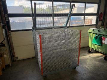 Zeefdruk droogrek beschikbaar voor biedingen