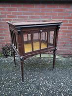 Antiek servieskastje, theekastje., Ophalen