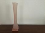 Midcentury matglazen vaas, Mat roze solifleur., Huis en Inrichting, Woonaccessoires | Vazen, Overige kleuren, Ophalen of Verzenden