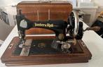 Antieke naaimachine Junker & Ruh met houten kap, Antiek en Kunst, Antiek | Naaimachines, Ophalen