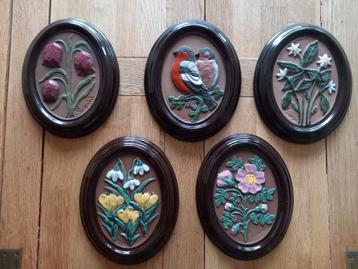 5 Gabriel Sweden ovale wandtegels florale en vogel motieven beschikbaar voor biedingen