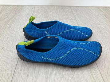 ZGAN Decathlon Waterschoenen Instappers Blauw Mt. 34 -35 beschikbaar voor biedingen