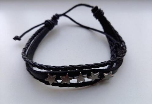 Armbandje 3 leertjes zwart en 5 sterren, Sieraden, Tassen en Uiterlijk, Armbanden, Nieuw, Leer, Zwart, Verzenden
