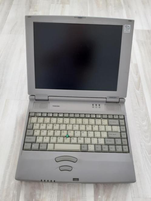Schitterende retro laptop: Toshiba Satellite 300CDT, Computers en Software, Windows Laptops, Zo goed als nieuw, 12 inch, HDD, Minder dan 2 Ghz
