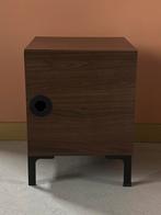 Ikea Engan notenhout kleur nachtkastje, Huis en Inrichting, Ophalen, Minder dan 45 cm, Zo goed als nieuw, Minder dan 55 cm