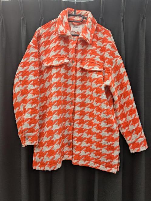 Only tussendoor jasje boucle oranje off white! Maat M!, Kleding | Dames, Overige Dameskleding, Ophalen of Verzenden