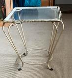 Vintage bijzettafel met glazen blad, Minder dan 55 cm, Gebruikt, Vierkant, Glas