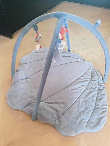Speelkleed  beschikbaar voor biedingen
