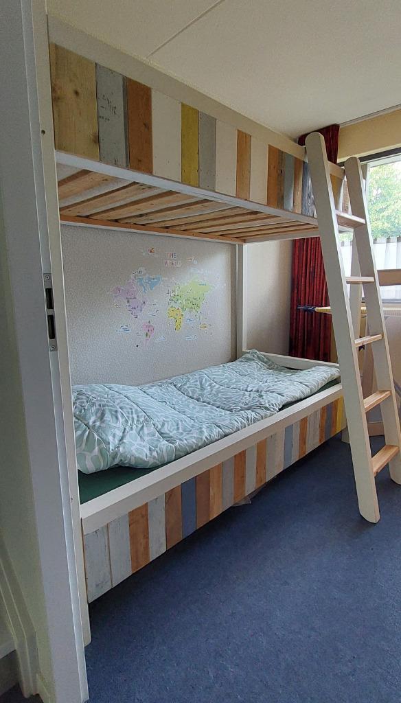 stapelbed uniek eigen ontwerp, Kinderen en Baby's, Kinderkamer | Stapelbedden en Hoogslapers, Zo goed als nieuw, Stapelbed, Ophalen