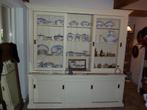 grote witte vitrine/servies kast, Ophalen, Gebruikt