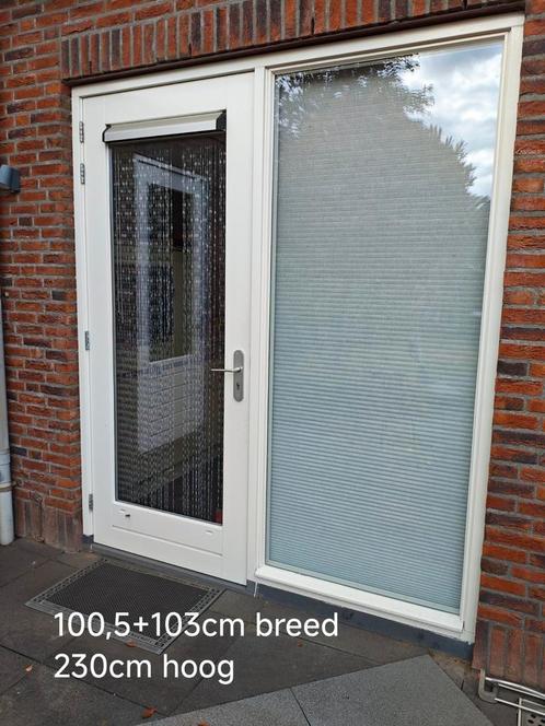Kozijn met Buitendeur en zijraam, Doe-het-zelf en Verbouw, Kozijnen en Schuifpuien, Zo goed als nieuw, Deurkozijn, Hout, 75 tot 150 cm