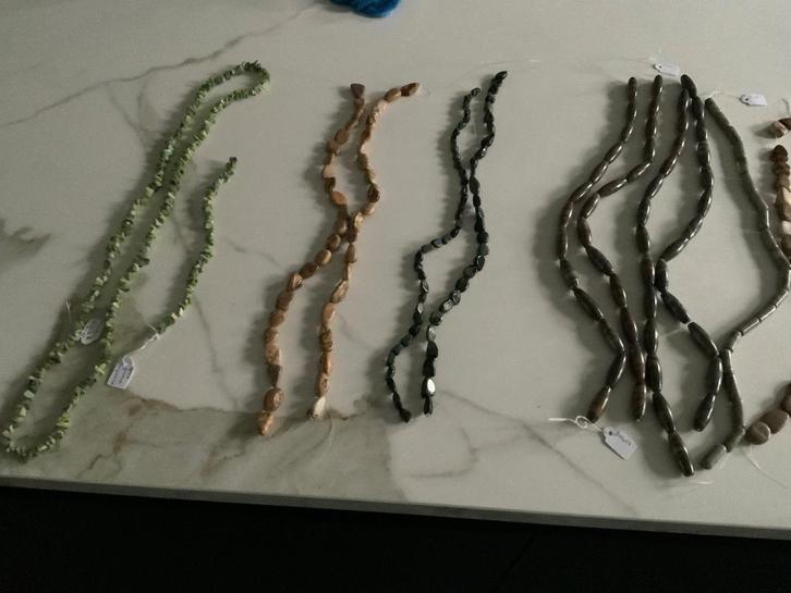 29 strengen met edelsteen kralen, Hobby en Vrije tijd, Kralen en Sieraden maken, Nieuw, Kraal, Ophalen of Verzenden