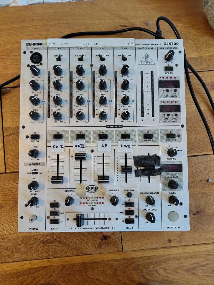 Behringer DJX700 mengpaneel, Muziek en Instrumenten, Mengpanelen, Gebruikt, 5 tot 10 kanalen, Microfooningang, Ophalen
