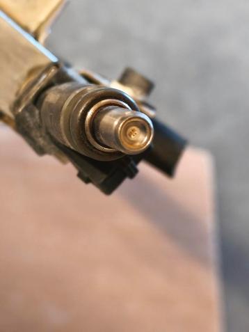 bmw x3 2.0 injector rail injectors  gallerij  beschikbaar voor biedingen