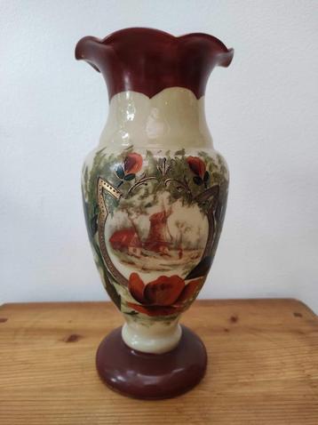 Antieke handbeschilderde opaline vaas, ca 1890 beschikbaar voor biedingen
