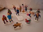 Lemax Kerstdorp Figuren Set diversen oa kinderspel, Diversen, Kerst, Ophalen of Verzenden, Zo goed als nieuw