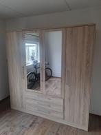 Ruime kledingkast met spiegeldeuren, Ophalen, 100 tot 150 cm, Zo goed als nieuw, Met lade(s)