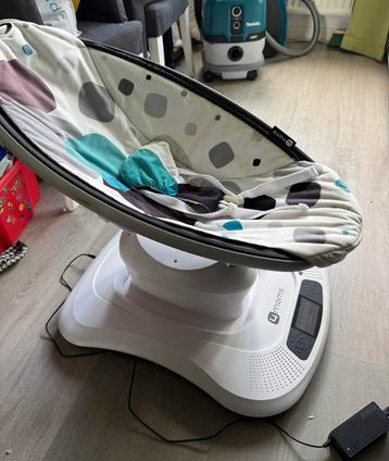 ZGAN !!! 4moms  Elektrische Wipstoel  heel weinig gebruikt beschikbaar voor biedingen