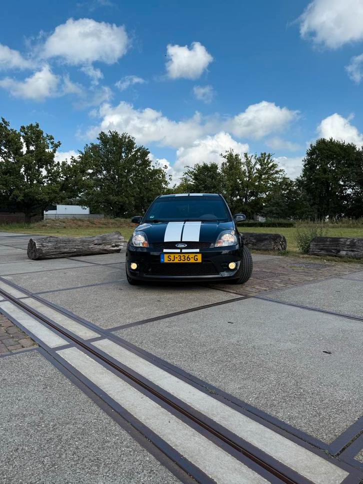 Ford Fiësta 2.0 16V ST 3DR 2005 Zwart, Auto's, Ford, Particulier, Fiësta, ABS, Airbags, Airconditioning, Android Auto, Apple Carplay