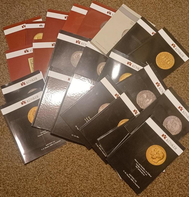 XL partij Kuenker muntveiling catalogi, 23 stuks!, Postzegels en Munten, Munten en Bankbiljetten | Toebehoren, Boek of Naslagwerk