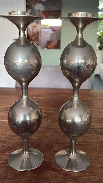 Twee vintage (Space Age?) modulaire bol kandelaars  beschikbaar voor biedingen