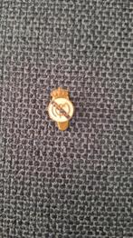 REAL MADRID knoopsgat speldje, Verzamelen, Speldjes, Pins en Buttons, Ophalen of Verzenden, Zo goed als nieuw