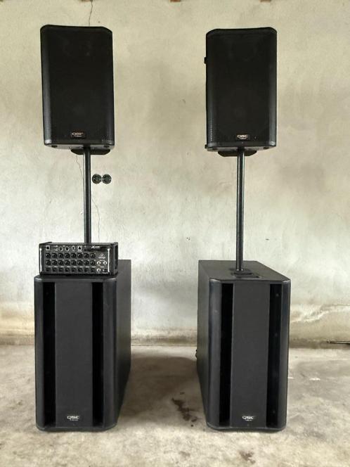 QSC PA installatie + Behringer XR Air XR18 digitale Mixer, Audio, Tv en Foto, Luidsprekers, Zo goed als nieuw, Overige typen, 120 watt of meer