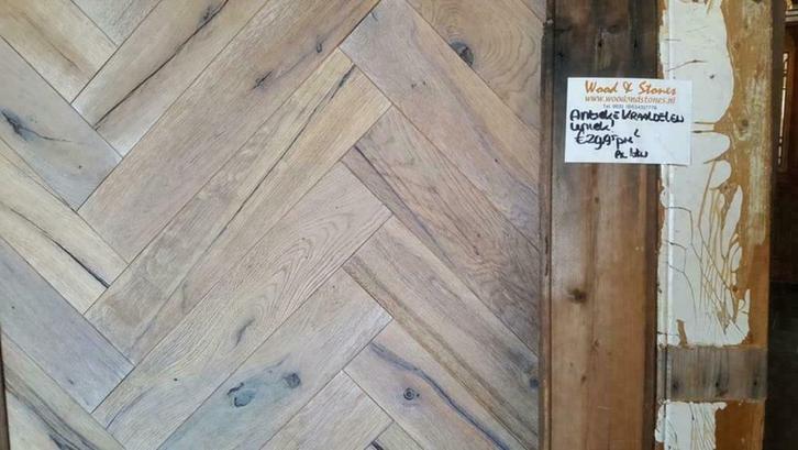 VEROUDERD EIKEN VISGRAAT PARKET WIT GEOLIED, Huis en Inrichting, Stoffering | Vloerbedekking, Nieuw, Parket, Wit, Ophalen of Verzenden