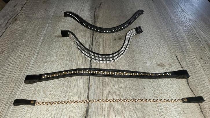 4 frontriemen. Maat FULL. Zwart leer met diverse strass., Dieren en Toebehoren, Paarden en Pony's | Hoofdstellen en Tuigage, Nieuw
