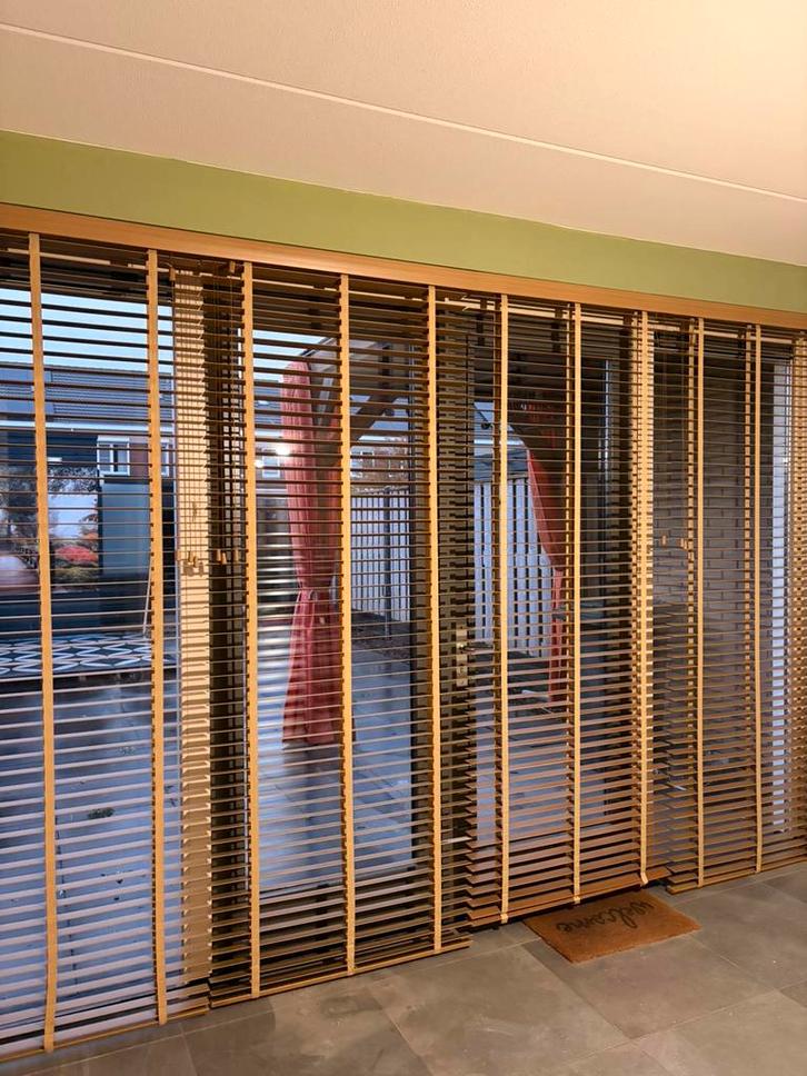 Veneta houtlook jaloezieën/lamellen, Huis en Inrichting, Stoffering | Gordijnen en Lamellen, Gebruikt, 200 cm of meer, Bruin, Ophalen