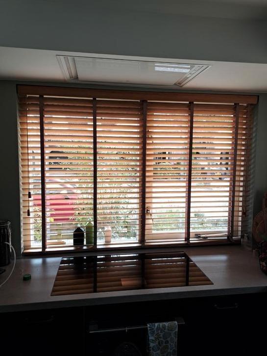 Bamboe jaloezieën/ luxaflex 50 mm, Huis en Inrichting, Stoffering | Gordijnen en Lamellen, Gebruikt, Minder dan 100 cm, Beige