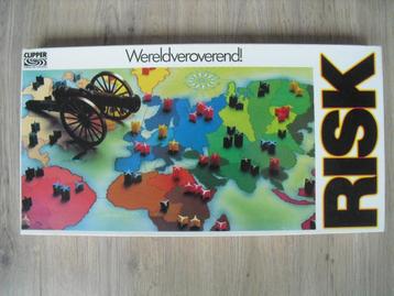 Risk jaren 80 witte doos compleet en fraai beschikbaar voor biedingen