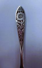 1 Verzilverd Thee Lepeltje margriet bloemetje * 11.5 cm, Antiek en Kunst, Antiek | Bestek, Verzenden