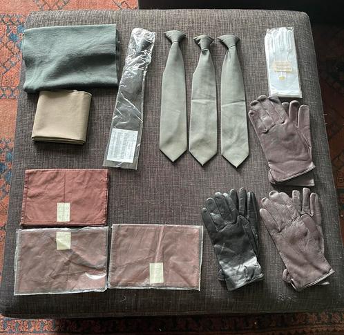 KL Dienst tenue/ Dagelijks tenue / Landmacht Uniform / DT, Verzamelen, Militaria | Algemeen, Landmacht, Kleding of Schoenen, Nederland