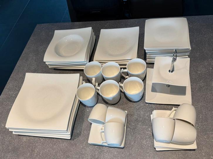Maxwell & Williams servies Motion (49-delig), Huis en Inrichting, Keuken | Servies, Gebruikt, Bord(en), Overige stijlen, Porselein