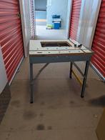 Zaagtafel met black &decker zaag, Doe-het-zelf en Verbouw, Gereedschap | Zaagmachines, Ophalen, Gebruikt, Cirkelzaag, Black & Decker