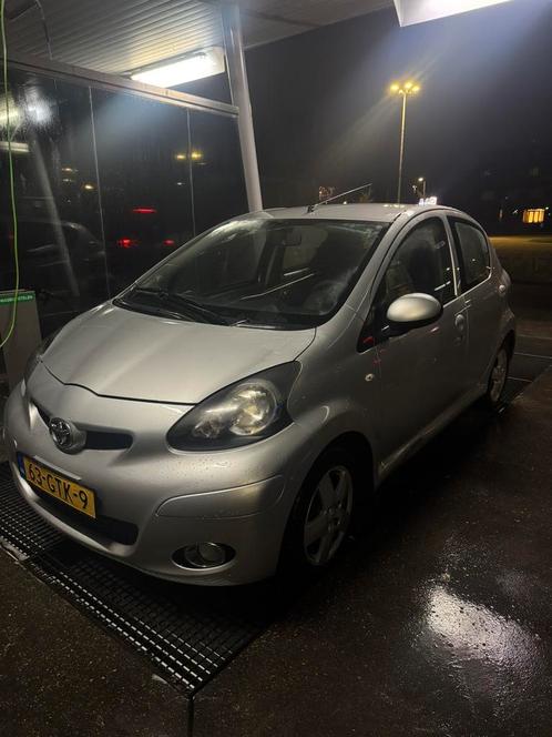 Toyota Aygo 1.0 12V Vvt-i 5DRS 2008 Grijs, Auto's, Toyota, Particulier, Aygo, Benzine, A, Hatchback, Handgeschakeld, Origineel Nederlands