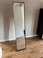 Passpiegel met zwarte metalen rand, Huis en Inrichting, Woonaccessoires | Spiegels, Ophalen, Minder dan 50 cm, Zo goed als nieuw