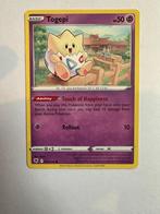 Togepi – 055/189 – Astral Radiance, Hobby en Vrije tijd, Verzamelkaartspellen | Pokémon, Ophalen of Verzenden, Nieuw, Losse kaart