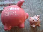 Groot +klein  varkens spaarpot met tekst "Rich Girl'., Verzamelen, Spaarpotten, Ophalen of Verzenden, Zo goed als nieuw