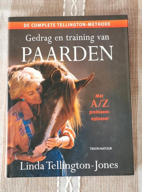 Het Ultieme boek over Gedrag en training van Paarden, Boeken, Dieren en Huisdieren, Zo goed als nieuw, Ophalen of Verzenden