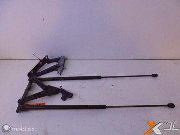 CLS-KLASSE W219 SET MOTORKAPSCHARNIEREN  A2118800128 beschikbaar voor biedingen