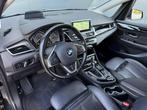 BMW 2-serie Active Tourer 220i Sport trekhaak / pdc / leder, 1998 cc, 730 kg, Zwart, Bedrijf