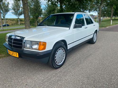 Mercedes 190 E 2.0 Aut - Verkocht !!!, Auto's, Mercedes-Benz, Particulier, 190-Serie, Benzine, Sedan, Wit, Blauw, Stof, Achterwielaandrijving