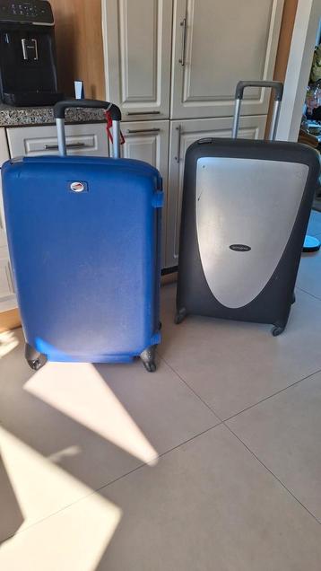 2 grote spinner koffers Samsonite en American tourister, beschikbaar voor biedingen